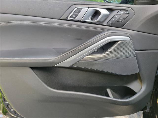 Used 2023 BMW X6 xDrive40i w/ M Sport Package AWD/4WD image 23