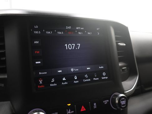 Used 2020 RAM 2500 Big Horn w/ Level 2 Equipment Group AWD/4WD image 11