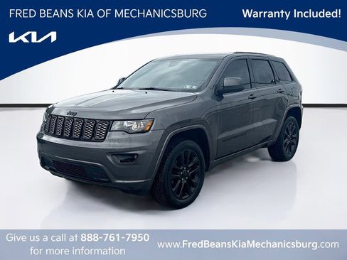 Used 2019 Jeep Grand Cherokee Altitude image 3