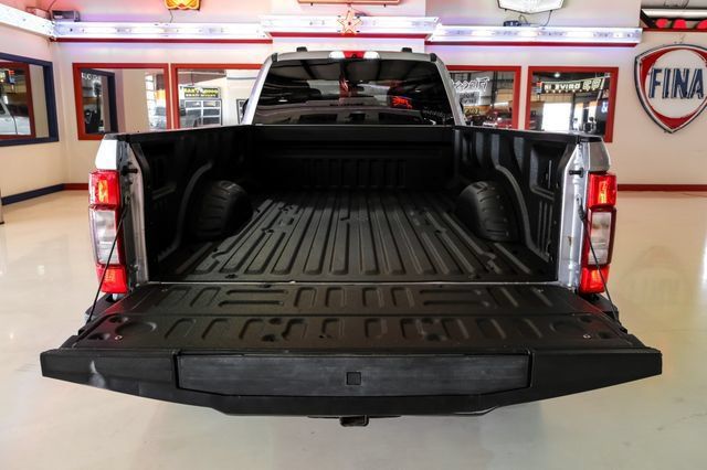 Used 2022 Ford F350 XLT w/ XLT Premium Package AWD/4WD image 8