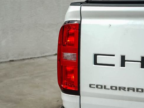 Used 2022 Chevrolet Colorado LT image 7
