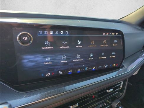 Used 2026 Chevrolet Suburban RST w/ Comfort Package RWD image 16