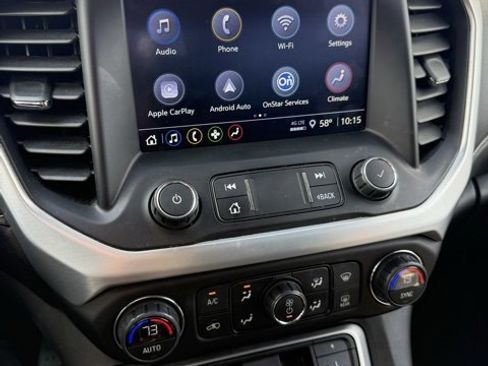 Used 2021 GMC Acadia SLE w/ Driver Convenience Package image 10