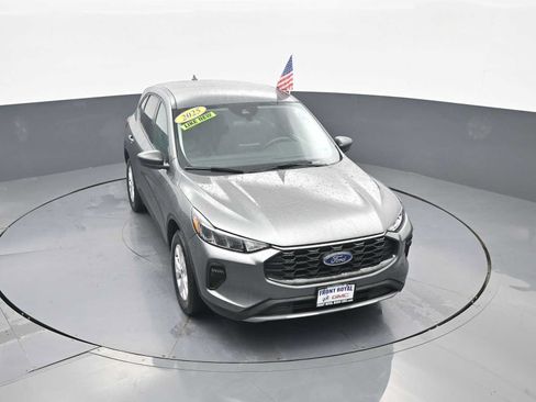 Used 2025 Ford Escape Active AWD/4WD image 25