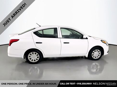 Used 2017 Nissan Versa S Plus FWD image 25