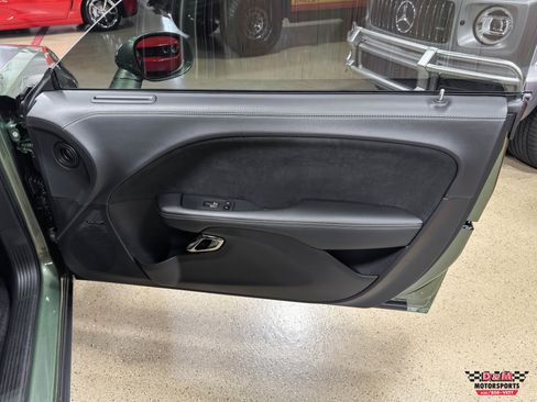 Used 2023 Dodge Challenger SRT Hellcat image 32
