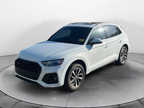 Used 2024 Audi Q5 2.0T Premium AWD/4WD image 3
