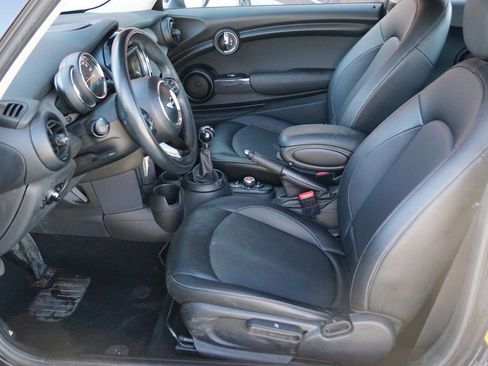 Used 2017 MINI Cooper 2-Door Hardtop image 20