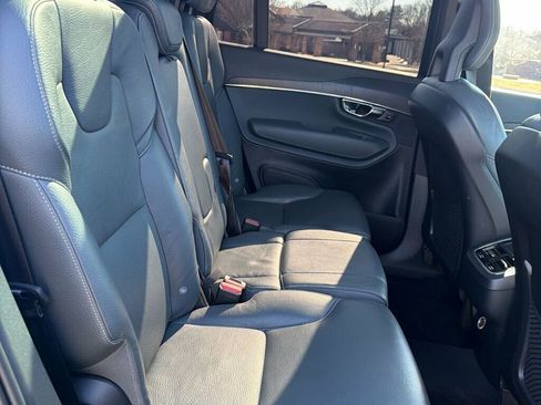 Used 2020 Volvo XC90 T6 Momentum w/ Protection Package image 15