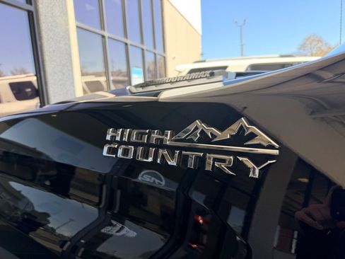 Used 2023 Chevrolet Silverado 2500 High Country w/ Z71 Off-Road Package image 49