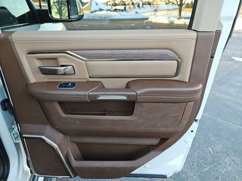 Used 2022 RAM 3500 Limited w/ Rambox Utility Group image 17