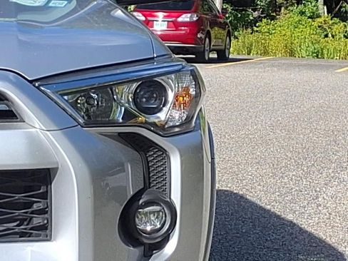 Used 2024 Toyota 4Runner SR5 image 17