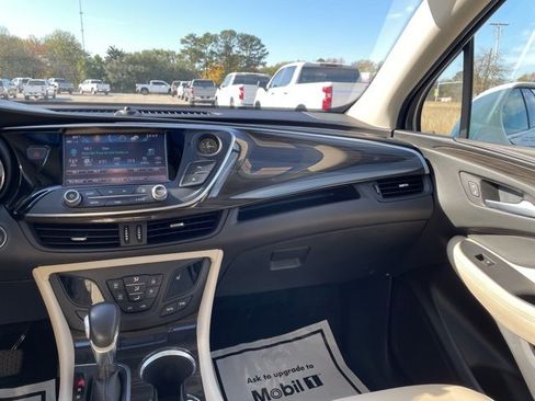 Used 2020 Buick Envision FWD image 25