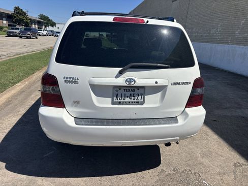 Used 2004 Toyota Highlander 2WD V6 image 3