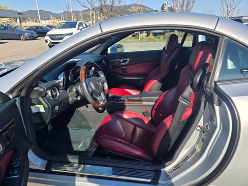 Used 2014 Mercedes-Benz SLK 350 image 16