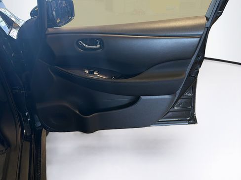 Used 2025 Nissan Leaf SV Plus FWD image 32