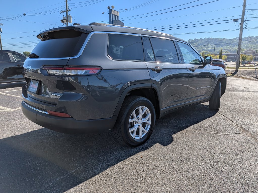 Used 2023 Jeep Grand Cherokee L Limited w/ Luxury Tech Group II AWD/4WD image 8