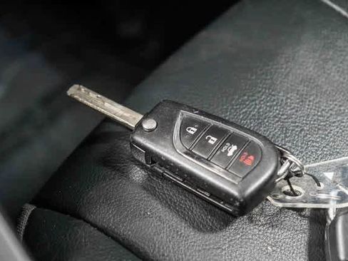 Certified 2023 Toyota Camry SE image 29