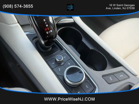 Used 2020 Cadillac XT6 Premium Luxury image 16