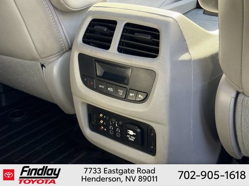 Used 2016 Honda Pilot Touring image 15