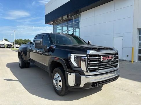 Used 2024 GMC Sierra 3500 SLT w/ SLT Premium Package AWD/4WD image 1