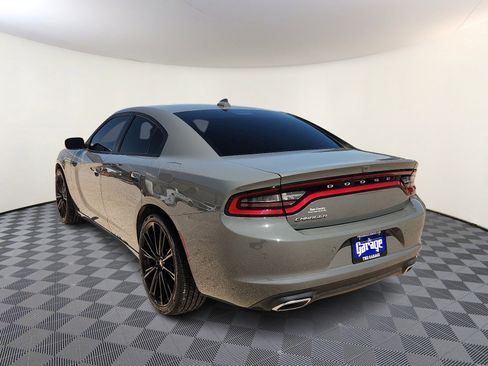 Used 2023 Dodge Charger SXT RWD image 3