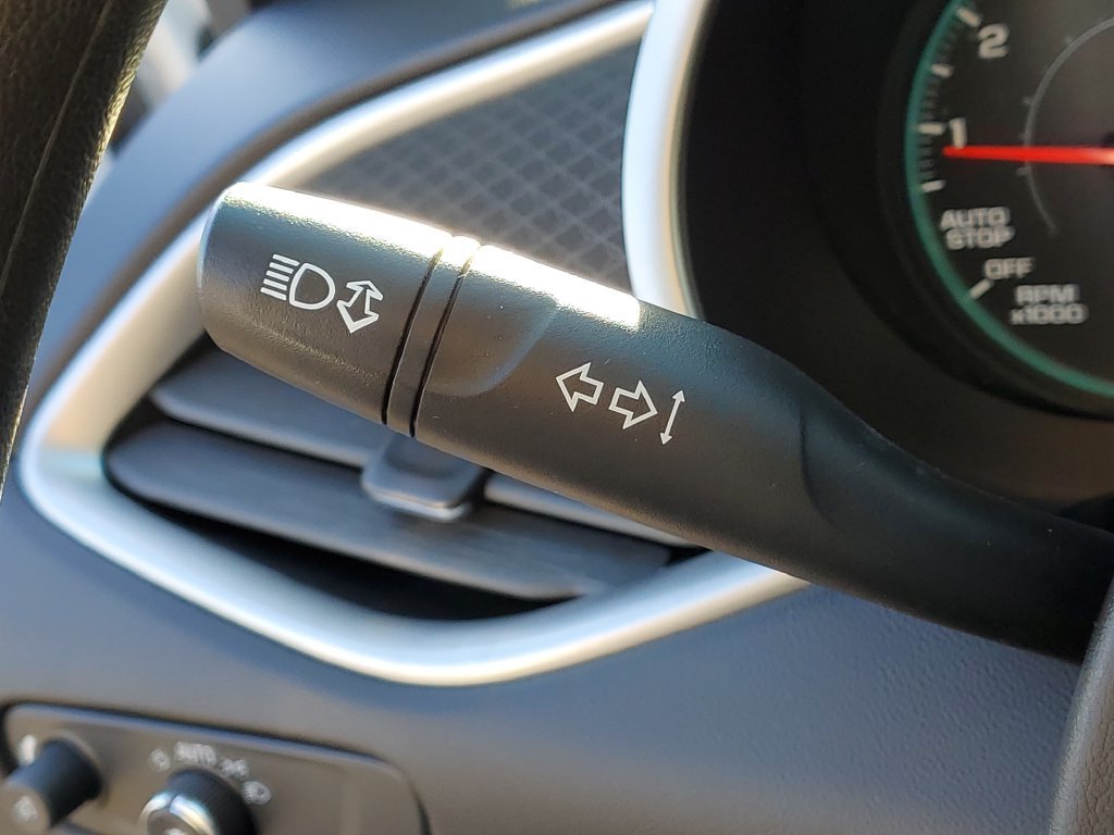 Used 2022 Chevrolet Malibu LT FWD image 11