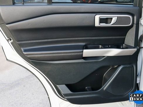 Used 2023 Ford Explorer XLT w/ Equipment Group 202A image 13