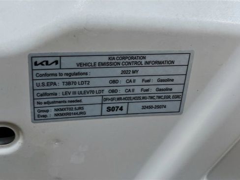 Certified 2022 Kia Sorento S w/ Panoramic Sunroof Package image 35