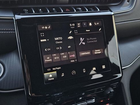 New 2025 Jeep Grand Cherokee Altitude RWD image 21