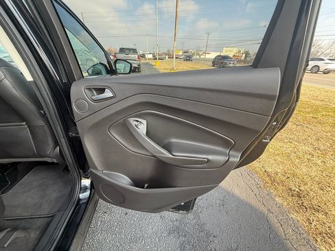 Used 2018 Ford Escape Titanium w/ Ford Safe & Smart Package image 20