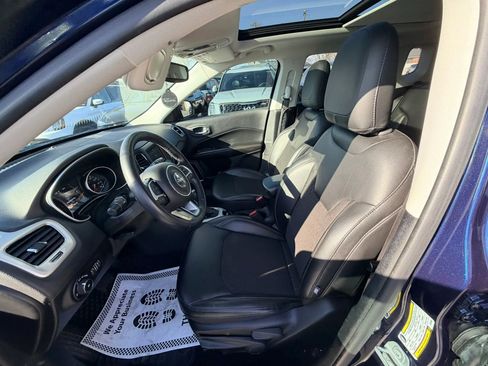 Used 2020 Jeep Compass Latitude image 11