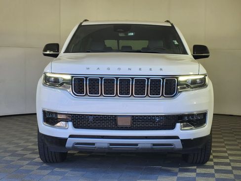 Used 2024 Jeep Wagoneer L Series II w/ Flexible Seating Group AWD/4WD image 14