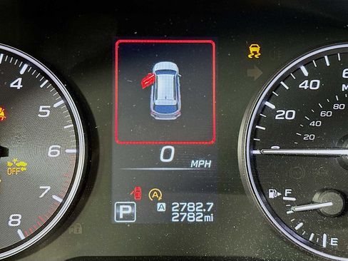 Certified 2025 Subaru Outback Premium image 12