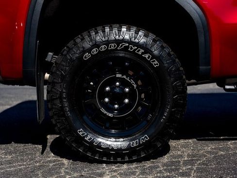 Used 2024 GMC Sierra 1500 AT4X w/ AT4X AEV Edition image 12