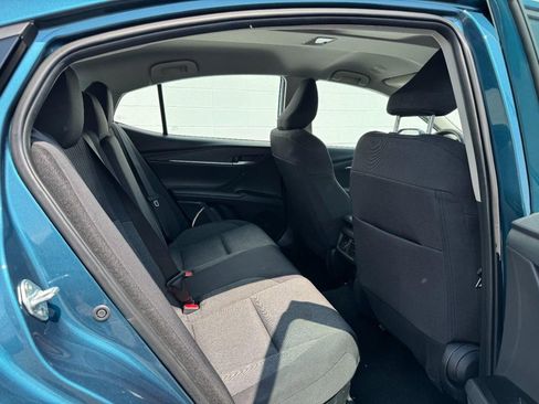 Certified 2025 Toyota Camry Hybrid image 10