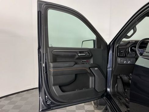 Used 2023 GMC Sierra 1500 AT4 w/ AT4 Premium Package AWD/4WD image 14