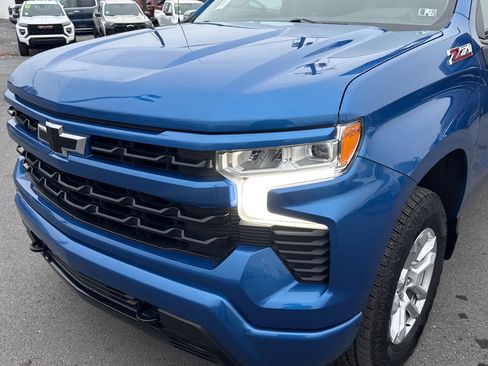 Used 2022 Chevrolet Silverado 1500 RST w/ Z71 Off-Road Package image 10