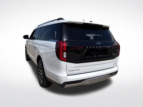 Used 2025 Ford Expedition Max Platinum AWD/4WD image 8