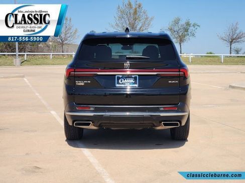 Used 2025 Buick Enclave Preferred image 8