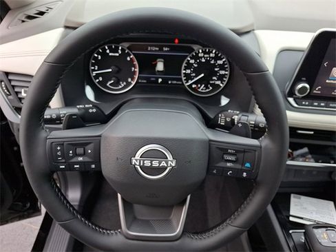 New 2026 Nissan Rogue SV w/ SV Premium Package image 9