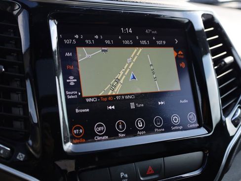 Used 2020 Jeep Cherokee High Altitude image 23