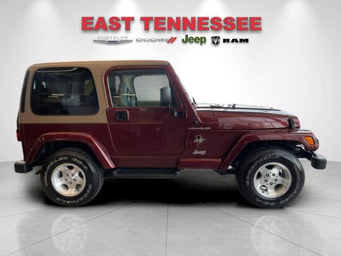 Used 2002 Jeep Wrangler Sahara image 2