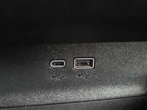 Used 2026 Chevrolet Equinox LT FWD image 16