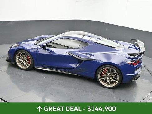 Used 2025 Chevrolet Corvette Z06 w/ Z07 Performance Package image 40