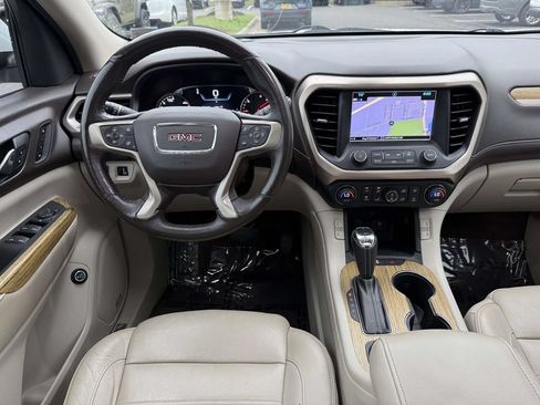 Used 2017 GMC Acadia Denali w/ Technology Package AWD/4WD image 19