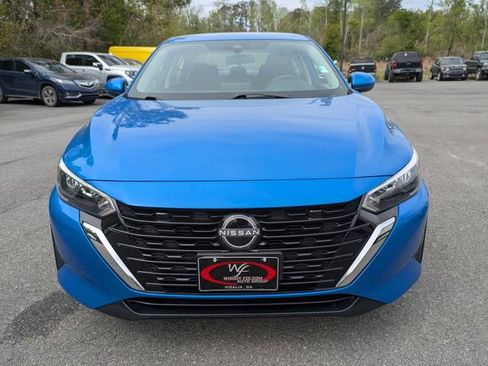 Used 2024 Nissan Sentra SV image 9