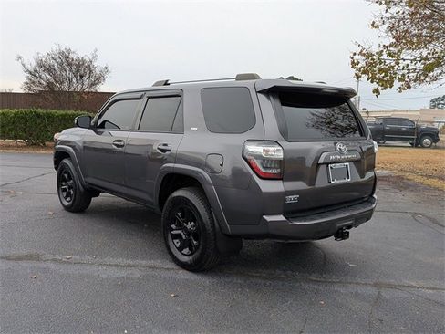 Used 2019 Toyota 4Runner SR5 image 5