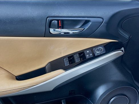 Used 2016 Lexus IS 200t w/ Navigation System Package image 15