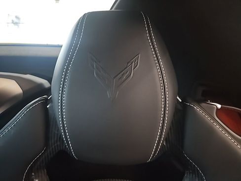 Used 2023 Chevrolet Corvette Stingray Premium Conv w/ Z51 Performance Package image 25